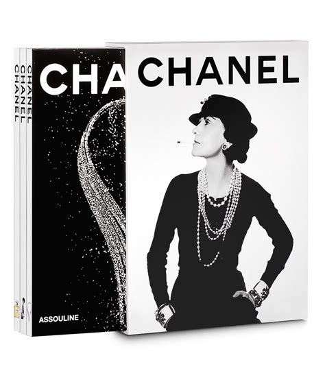 coffret livre chanel|Chanel 3.